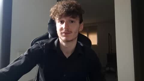 Snapshot of softedgeboy chatting on November 29, 2025, 1:03 pm Nero Radian online show from November 29, 2025, 1:03 pm