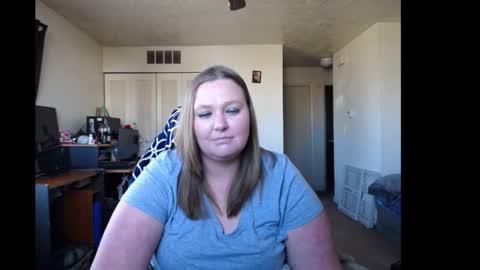 Snapshot of softerpeaches chatting on December 31, 2024, 8:56 pm Rose online show from December 31, 2024, 8:56 pm