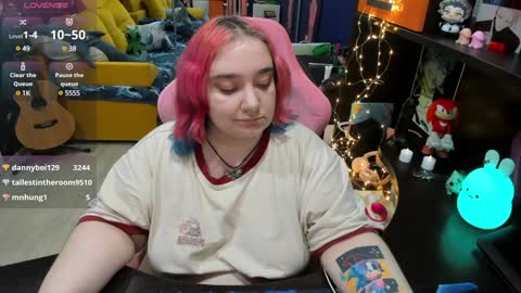 Sofie online show from February 1, 2025, 8:18 am