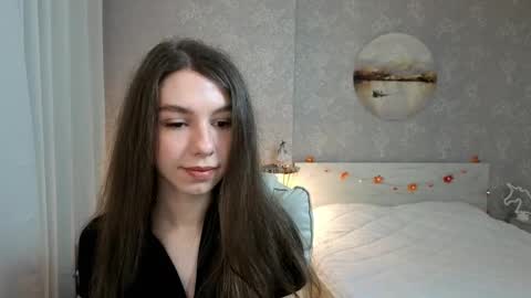 Kelly online show from November 18, 2025, 3:49 pm