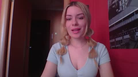 Snapshot of softy_aura chatting on May 18, 2026, 9:59 am softy_aura online show from May 18, 2026, 9:59 am