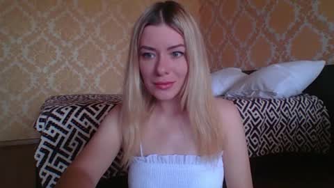 Snapshot of softy_aura chatting on June 15, 2026, 10:39 am softy_aura online show from June 15, 2026, 10:39 am