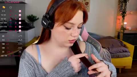 Snapshot of sofy_benson chatting on June 26, 2026, 1:48 pm Sofy online show from June 26, 2026, 1:48 pm