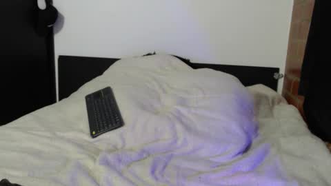  Sofy  online show from November 13, 2025, 12:09 am