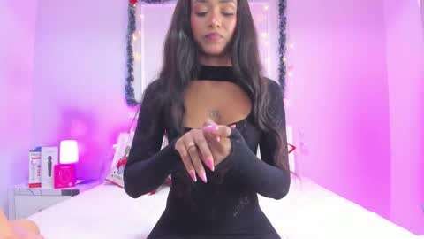 Snapshot of sofynovoa chatting on December 19, 2025, 5:36 am online show from December 19, 2025, 5:36 am