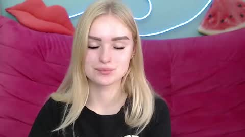 Snapshot of sofysoft chatting on November 14, 2025, 6:34 am sofysoft online show from November 14, 2025, 6:34 am