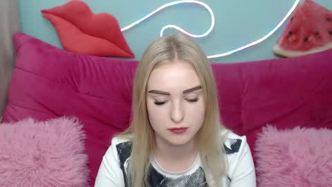 Snapshot of sofysoft chatting on November 18, 2025, 5:34 am sofysoft online show from November 18, 2025, 5:34 am