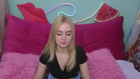 Snapshot of sofysoft chatting on November 30, 2025, 5:55 am sofysoft online show from November 30, 2025, 5:55 am