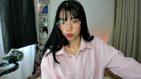 Snapshot of sol_lunaa23 chatting on April 21, 2026, 8:55 pm sol online show from April 21, 2026, 8:55 pm