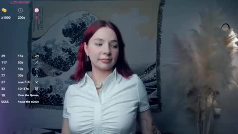 Snapshot of solar_spark chatting on December 14, 2025, 6:41 am Bella online show from December 14, 2025, 6:41 am