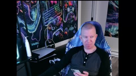 just ask  online show from October 18, 2025, 7:25 pm