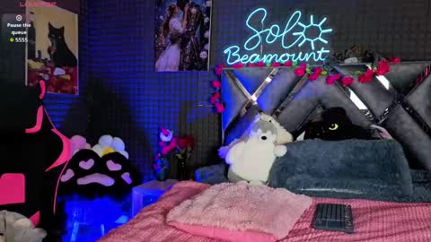 Sol  online show from April 22, 2026, 7:59 pm