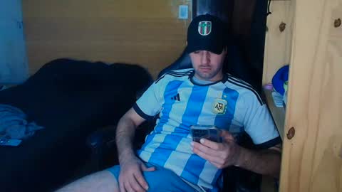 ManuAiluPlay online show from June 20, 2026, 2:47 am