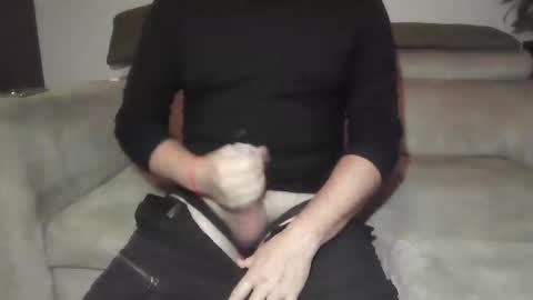 Snapshot of sole73 chatting on December 4, 2025, 6:27 pm Sole Obedient online show from December 4, 2025, 6:27 pm