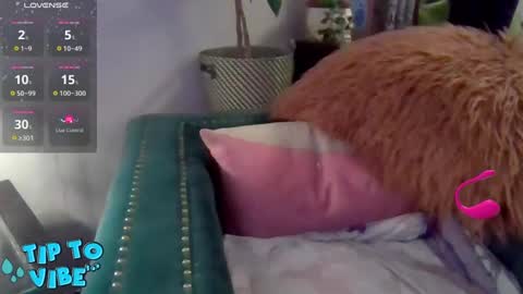 solesticia online show from January 14, 2025, 12:22 am