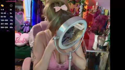 solesticia online show from February 16, 2026, 1:35 am