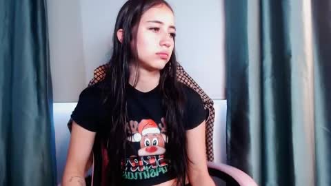 Fernada Rodriguez online show from December 22, 2025, 11:29 am