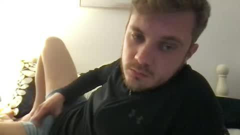 Snapshot of solobrit chatting on December 3, 2025, 12:07 am solobrit online show from December 3, 2025, 12:07 am