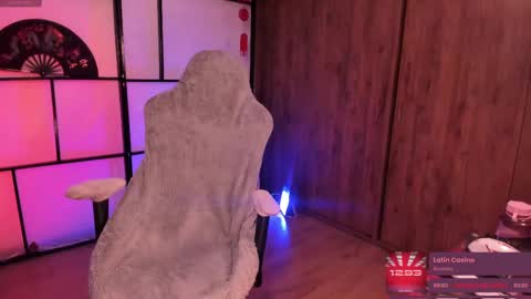 saraIG Solosara8 online show from September 20, 2025, 6:03 am