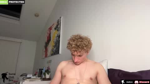 Snapshot of somechillbro chatting on March 4, 2025, 4:06 am Evan online show from March 4, 2025, 4:06 am