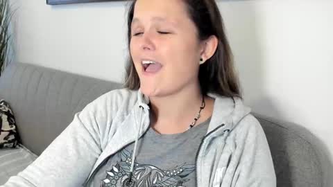 SomeonesDay online show from December 4, 2025, 2:04 pm