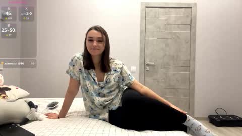Snapshot of somerfrieler chatting on December 15, 2025, 1:59 pm Hello My name is Jane im new model here and little but shy but curious. online show from December 15, 2025, 1:59 pm