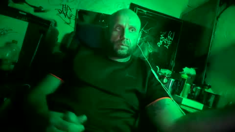 Snapshot of son_e_blacc chatting on June 14, 2026, 5:15 pm Soni online show from June 14, 2026, 5:15 pm