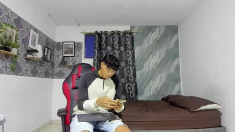 son_hades online show from February 21, 2026, 3:51 am