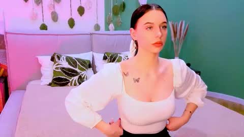 Snapshot of sonataray chatting on February 2, 2026, 3:11 pm Catherine online show from February 2, 2026, 3:11 pm