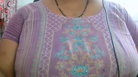 Snapshot of soni88888 chatting on December 4, 2024, 11:19 am soni88888 online show from December 4, 2024, 11:19 am