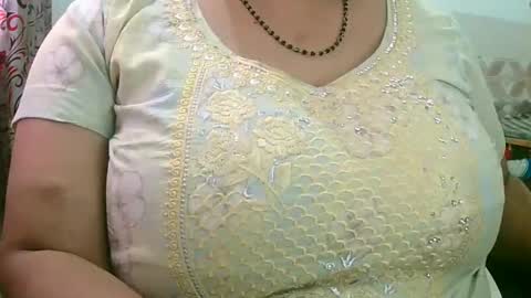 Snapshot of soni88888 chatting on December 5, 2024, 8:55 am soni88888 online show from December 5, 2024, 8:55 am