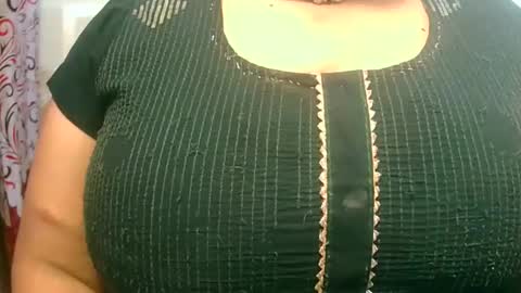 Snapshot of soni88888 chatting on January 28, 2025, 11:28 am soni88888 online show from January 28, 2025, 11:28 am