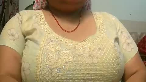 Snapshot of soni88888 chatting on February 18, 2025, 3:32 pm soni88888 online show from February 18, 2025, 3:32 pm