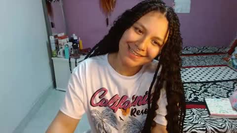 soniaplayass online show from December 30, 2024, 8:47 pm