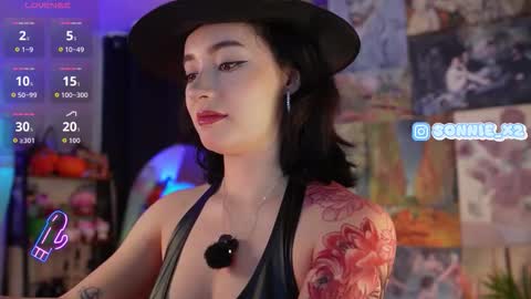 Snapshot of sonnie_mami chatting on October 29, 2025, 12:51 pm Sonnie online show from October 29, 2025, 12:51 pm