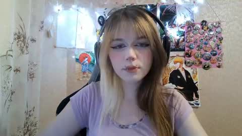 Snapshot of sonwosick chatting on July 19, 2026, 1:59 pm Mila online show from July 19, 2026, 1:59 pm