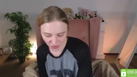 Snapshot of sookonstellita chatting on May 19, 2026, 1:00 am Litta online show from May 19, 2026, 1:00 am