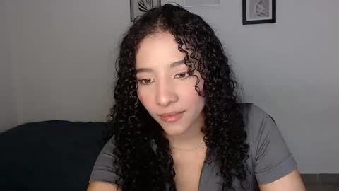 Sophi baby online show from November 19, 2025, 5:29 am