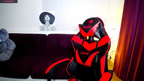 sophia__olsen online show from January 30, 2025, 6:24 am