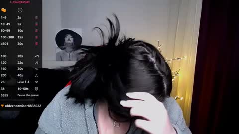 sophia__olsen online show from February 15, 2025, 6:23 am