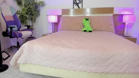 Snapshot of sophia_duarte_ chatting on April 22, 2026, 12:07 pm sophia_duarte_ online show from April 22, 2026, 12:07 pm