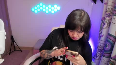 Snapshot of sophia_grants chatting on October 29, 2025, 5:42 am sophia_grants online show from October 29, 2025, 5:42 am