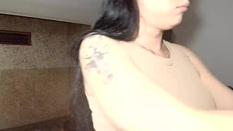 sophia CM online show from February 15, 2025, 2:26 am