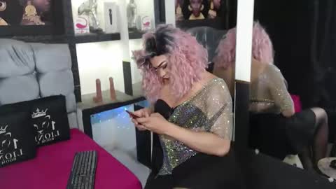 sophia_hott01 online show from December 5, 2025, 12:25 pm