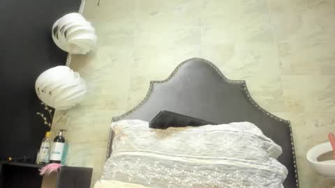 Sophia  online show from February 5, 2026, 8:24 pm