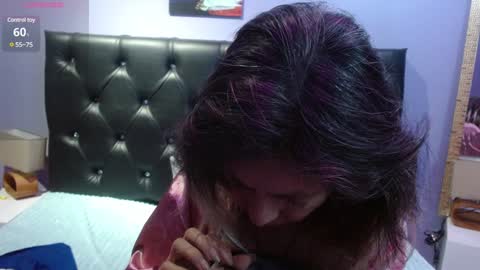 Snapshot of sophia_ny chatting on December 20, 2024, 2:30 am SOPHIA online show from December 20, 2024, 2:30 am