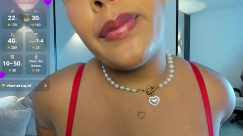 sophia_solerr online show from March 25, 2026, 8:04 pm