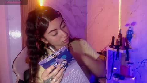 Sophia online show from May 14, 2026, 4:08 am