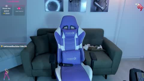 Sophia Wilians  online show from October 17, 2025, 10:23 pm