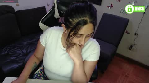sophiaa_vega_ online show from October 26, 2025, 11:20 pm